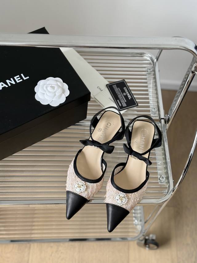 Chanel 24C早春新款凉鞋 独家开模对版后跟 高版本高品质 全颜色做齐全 欢迎主推 鞋面牛漆皮 原版妮布 内里羊皮 真皮大底 Size:35-40