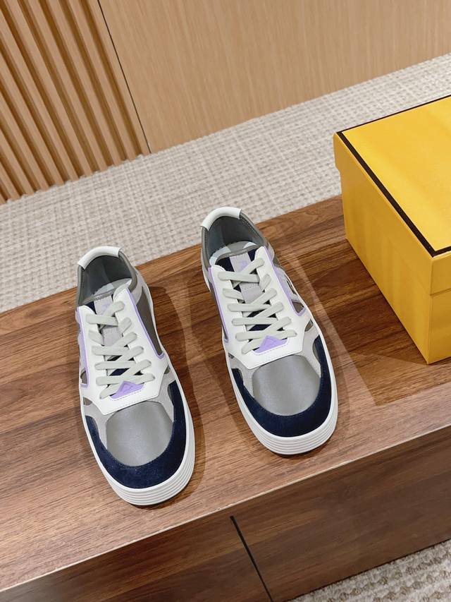 男+10 Fendi 芬迪最新step系列 情侣款 休闲 运动鞋 拼色 系带 板鞋 原版购入开发 做货 全新step系列 拼色 系带运动鞋。米色皮革材质。棕色麂